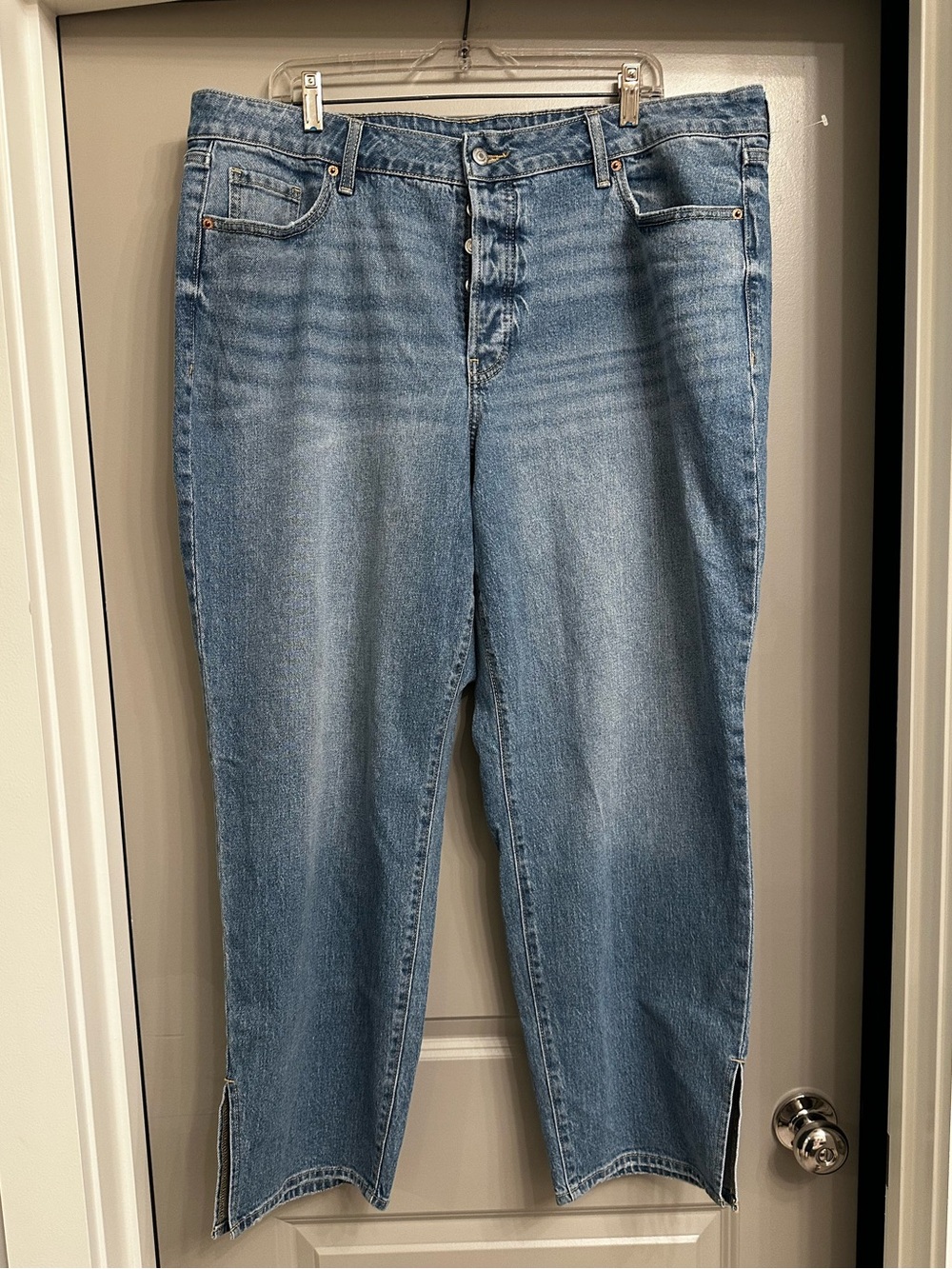 Classic Light Blue Women's Jeans with Side Hem Slits